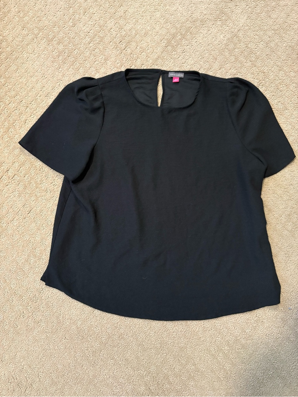 Vince Camuto Black Short Puff-Sleeve Keyhole Blouse